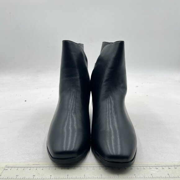 Elegant Black Ankle Boots - Picture 2 of 7